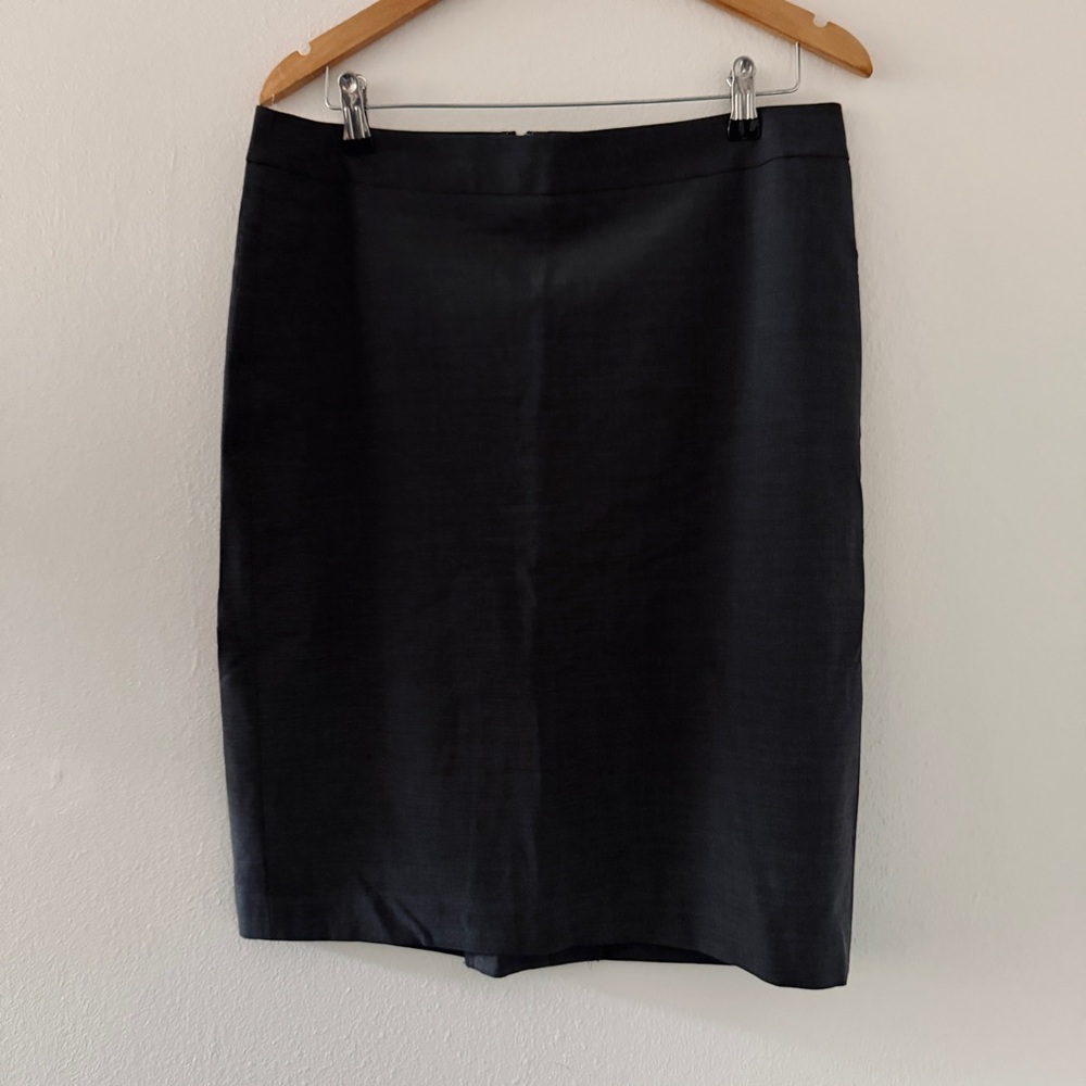 Ann Taylor Virgin Wool Blend Gray Suit Skirt - Picture 1 of 4